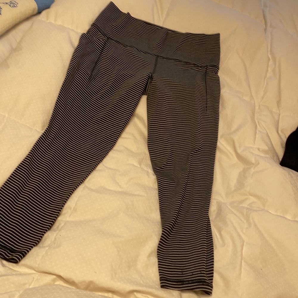 Athleta leggings - Picture 3 of 9